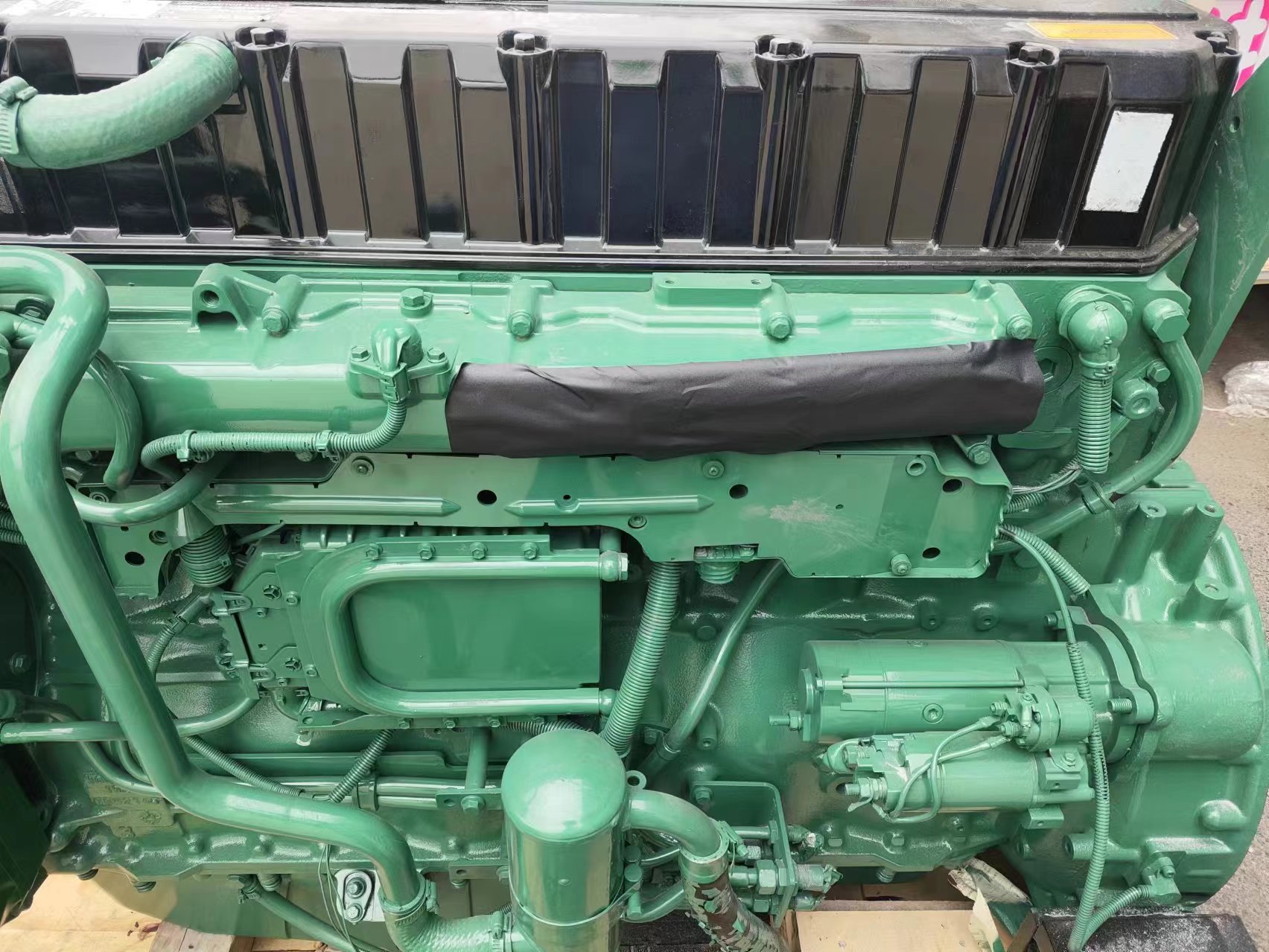 VOLVO D12D ENGINE 